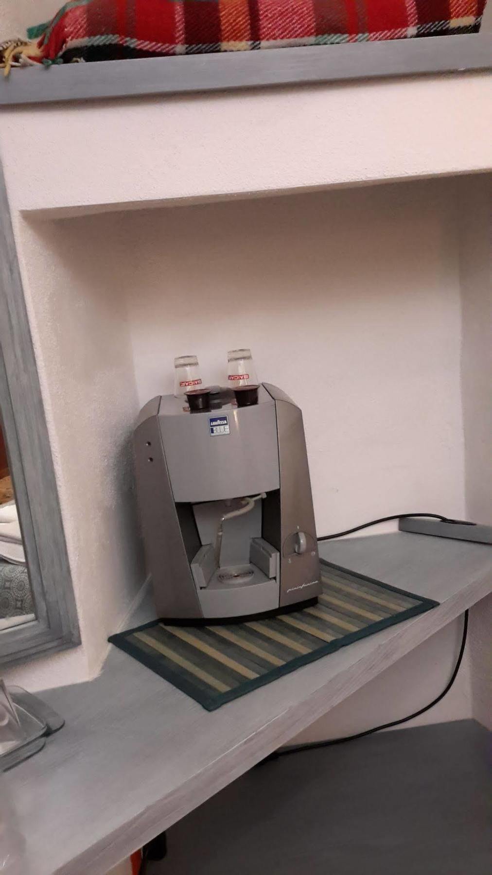 丽娜客房酒店 韦尔纳扎 外观 照片